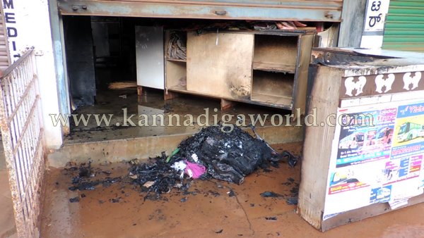 Talluru_Man Susuide_Dress Centre (8)