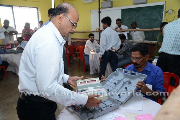 Vote_Counting_start_12