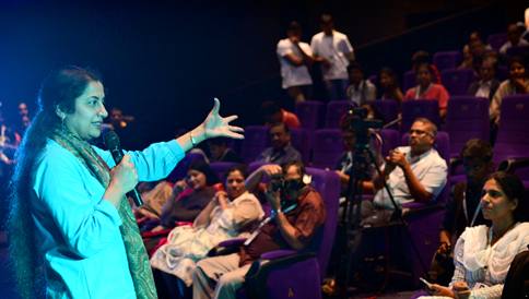Actor Suhasini Maniratnam engages audience at a discussion during the eight Bengaluru International Film Festival on Monday in Bengaluru. | Pushkar V