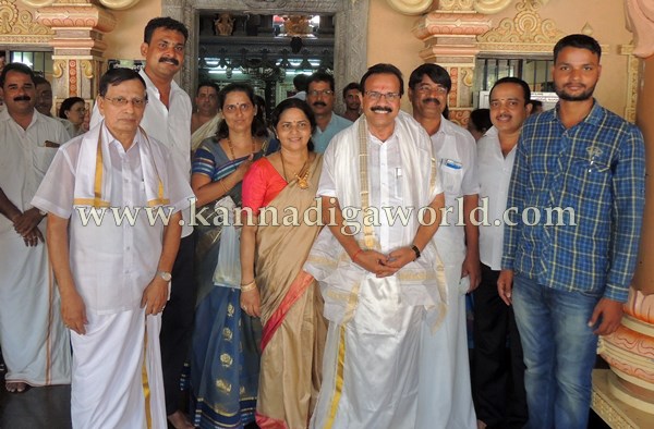 D.V. Sadananda GoudaP_Visit_Anegudde kollur (1)