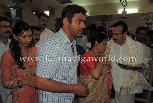 D.V. Sadananda GoudaP_Visit_Anegudde kollur (12)