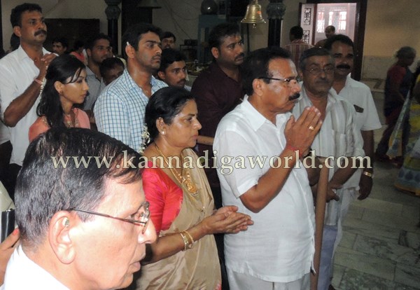 D.V. Sadananda GoudaP_Visit_Anegudde kollur (9)