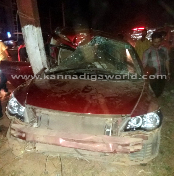 Derlakatte_car_axidt_7