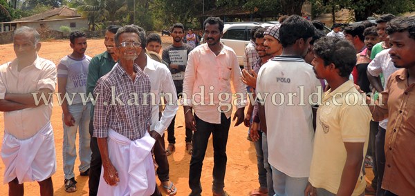 Devakunda_Fishmeal_Protest problem (14)