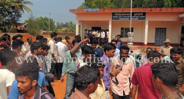 Devakunda_Fishmeal_Protest problem (15)