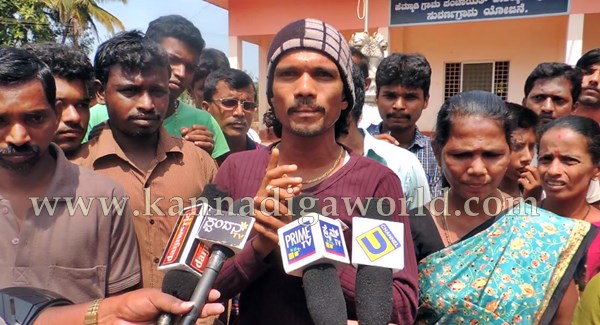 Devakunda_Fishmeal_Protest problem (16)