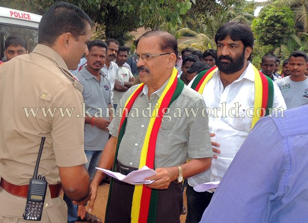 Devakunda_Fishmeal_Protest problem (4)