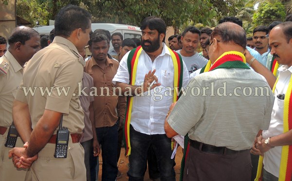 Devakunda_Fishmeal_Protest problem (6)