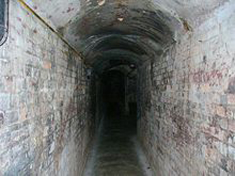 Fort_Tunnel-