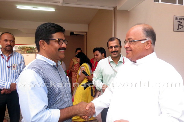 InLand_Evince_open_20