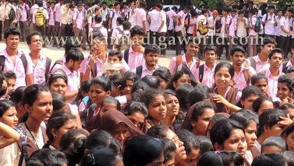 Kundapura_ABVP Protest_Mangalore Univercity (23)