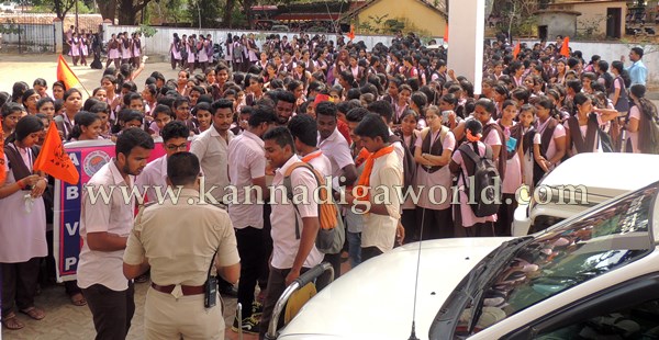 Kundapura_ABVP Protest_Mangalore Univercity (5)