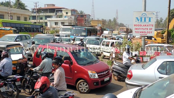 Kundapura_Traffic jam_News (7)