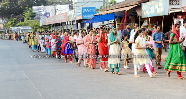 Pam_sunday_church_18