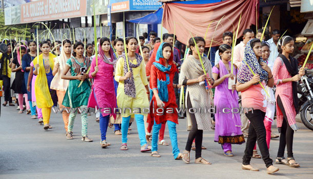 Pam_sunday_church_19