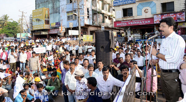 sand_protest_photo_4
