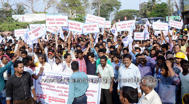 sand_protest_photo_5