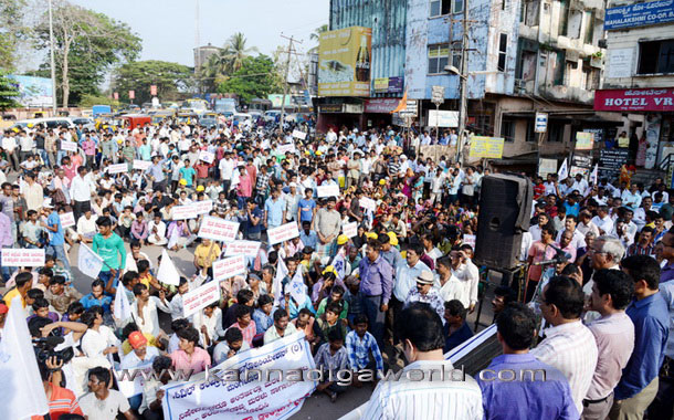 sand_protest_photo_9