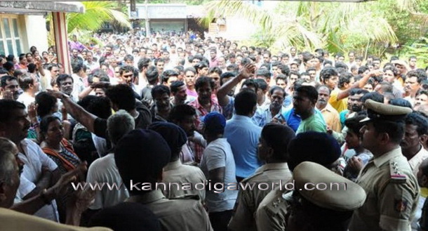 ullal_fisher_protest_8