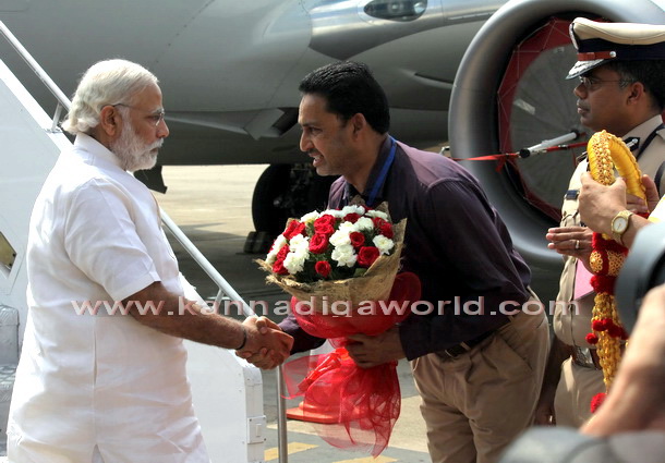 Modi_visit_Airport_3