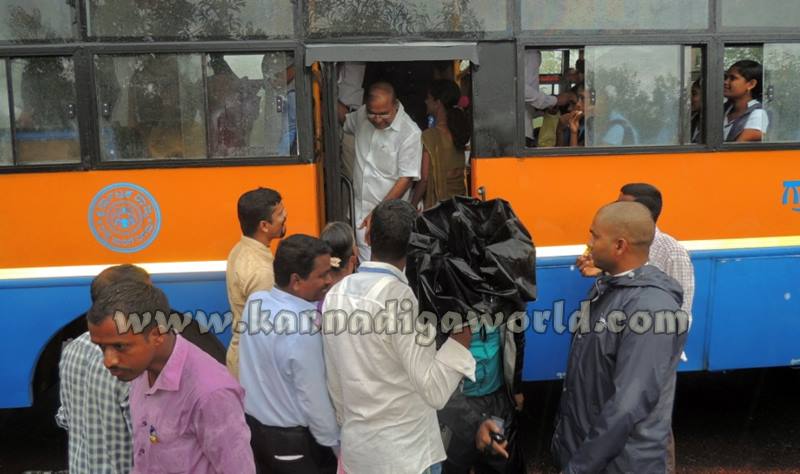 Byndoor_Henaber Akashata_Village Govt Bus (16)