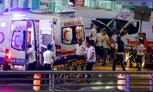 Istanbuls Ataturk airport -3435