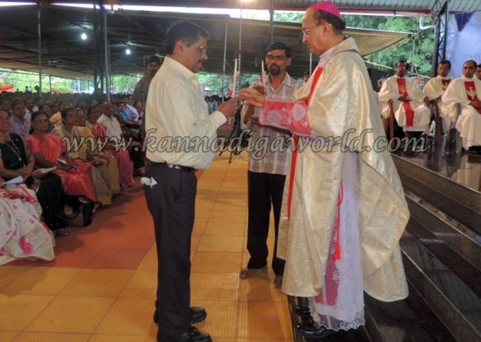 Kundapura_Kerekatte Church_Anual Feast (12)