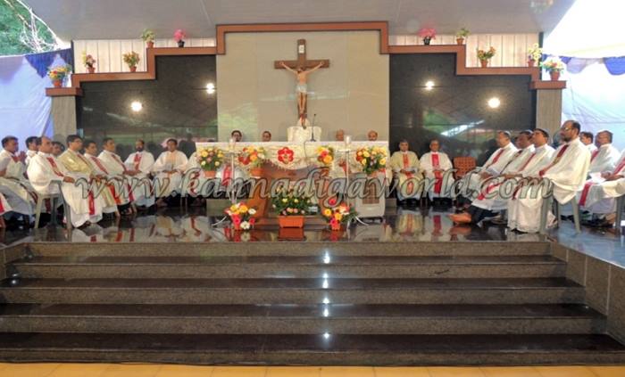 Kundapura_Kerekatte Church_Anual Feast (6)
