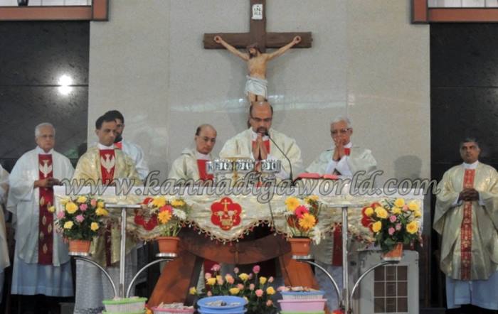 Kundapura_Kerekatte Church_Anual Feast (9)