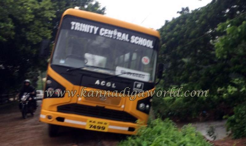 Udupi_School Bus_Incident (4)