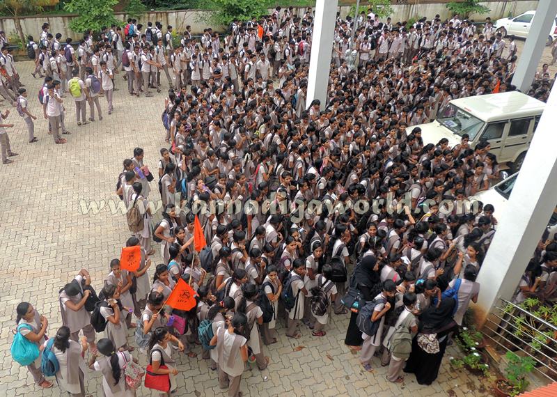 ABVP_Protest_Kundapura (13)