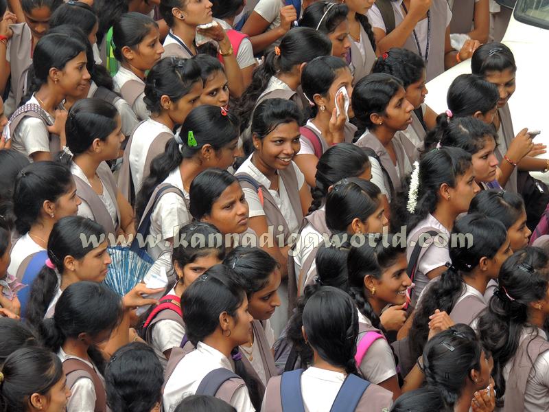 ABVP_Protest_Kundapura (16)