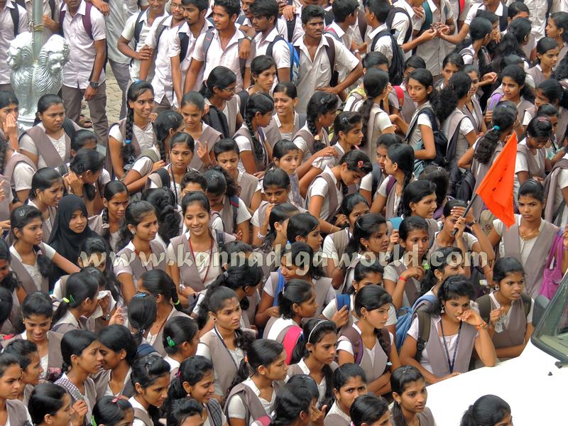 ABVP_Protest_Kundapura (18)