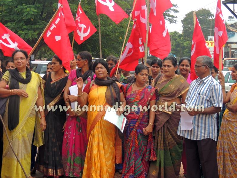Anganavadi_Noukara_Protest (3)
