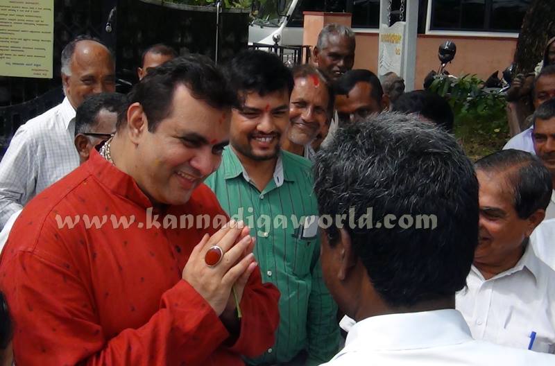 Kota_Pramodh Madvaraj_Gadi Koosanna (5)