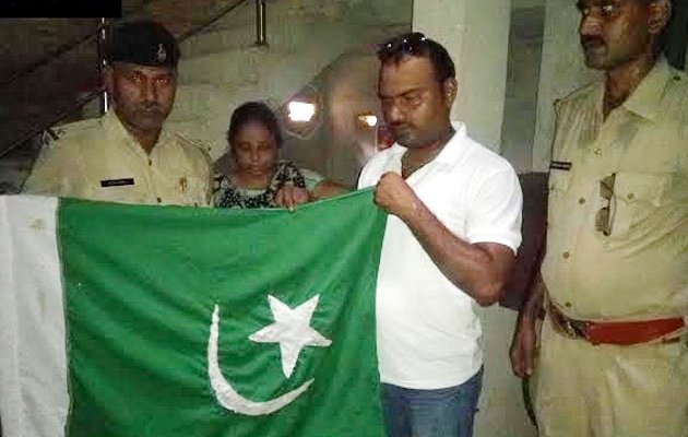 Pak-Flag-removed1-700