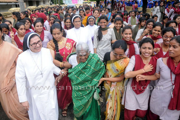 Salumara_thimmakka_ (1)