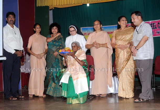 Salumara_thimmakka_ (3)