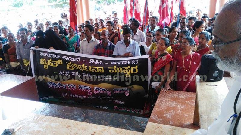 Byndoor_94C_Protest (5)