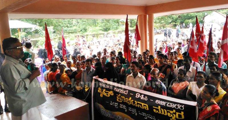 Byndoor_94C_Protest (7)