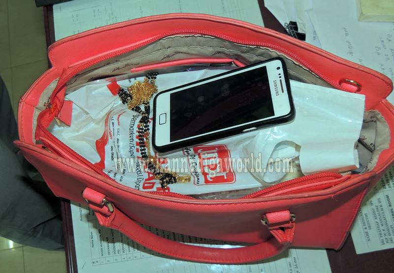 Kundapura_Rikshwa Drivers_Purse Return (1)